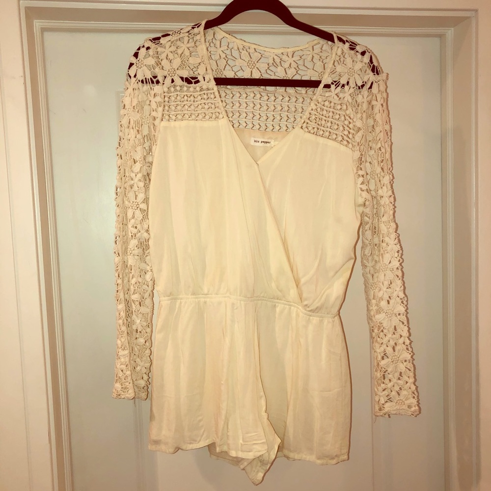 Romper with Crochet Sleeve - off-white - Size L